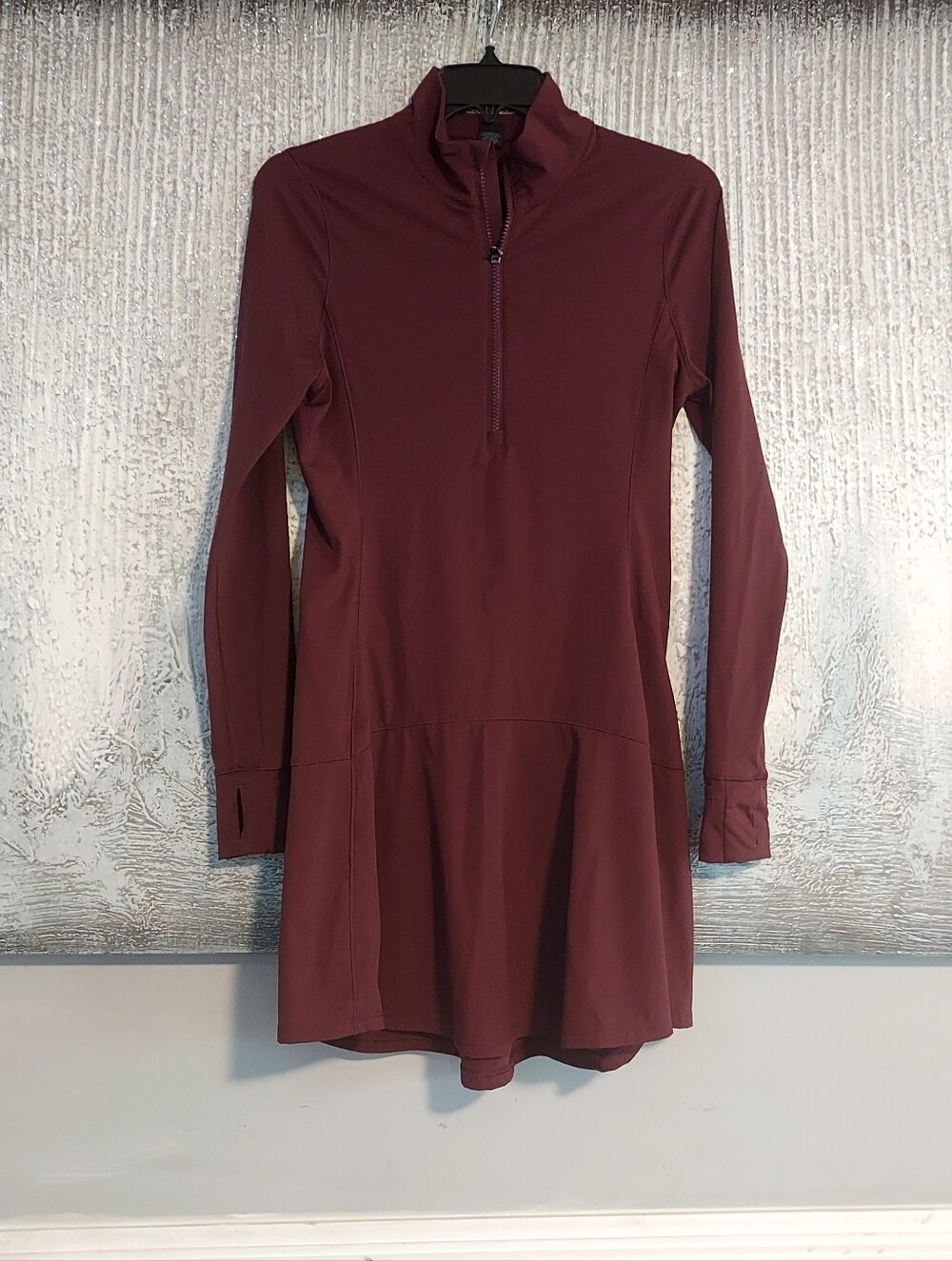 Greyson Women's Long Sleeve Half-Zip Athletic Dress in Burgundy Sz-S